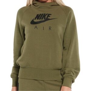 Nike Sweatshirt and Matching 3/4 Leggings